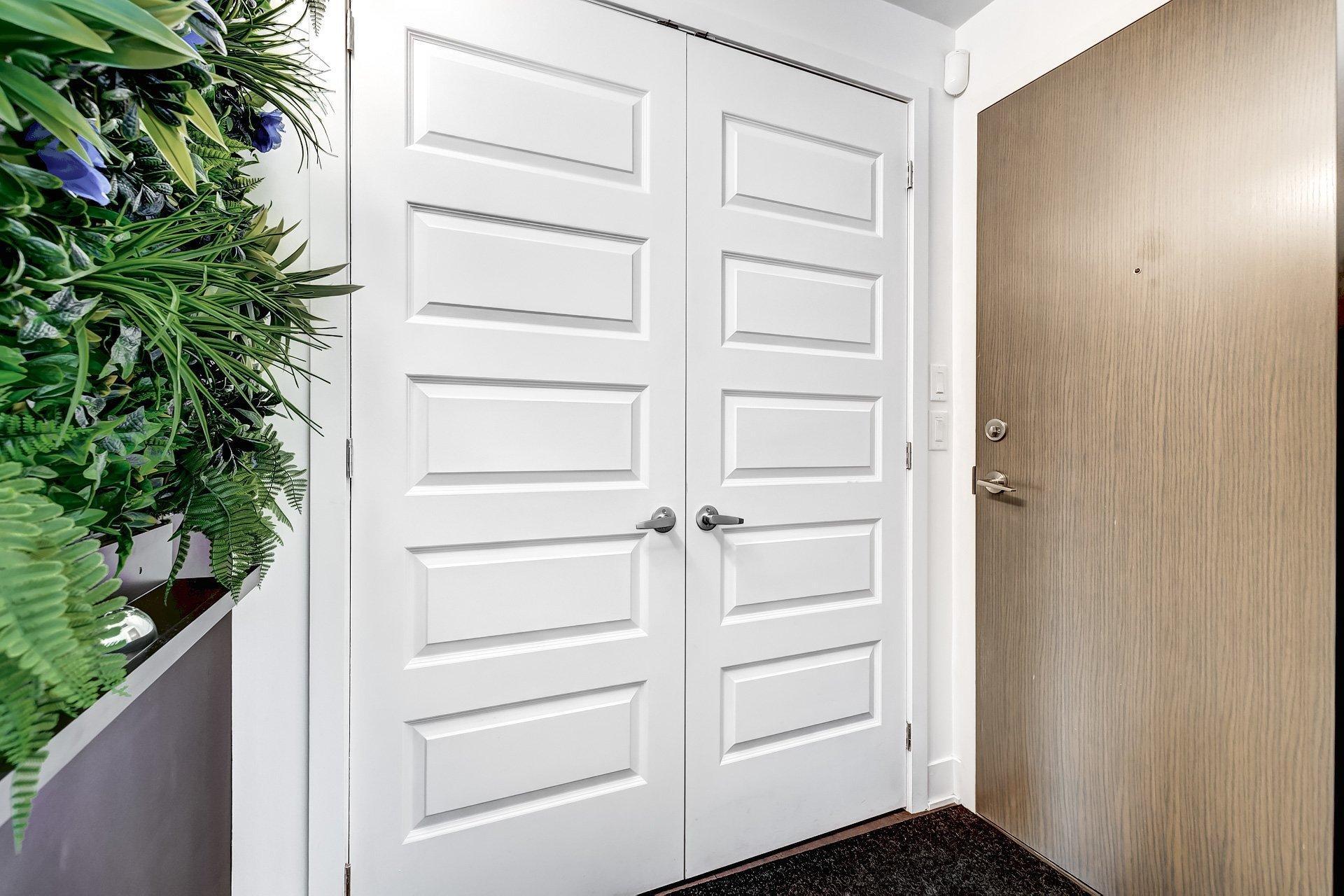 









2335


Ch. Manella

, 211,
Mont-Royal,




QC
H4P0B3


