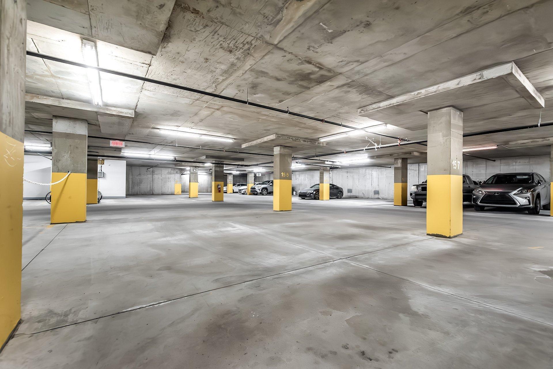 









2335


Ch. Manella

, 211,
Mont-Royal,




QC
H4P0B3

