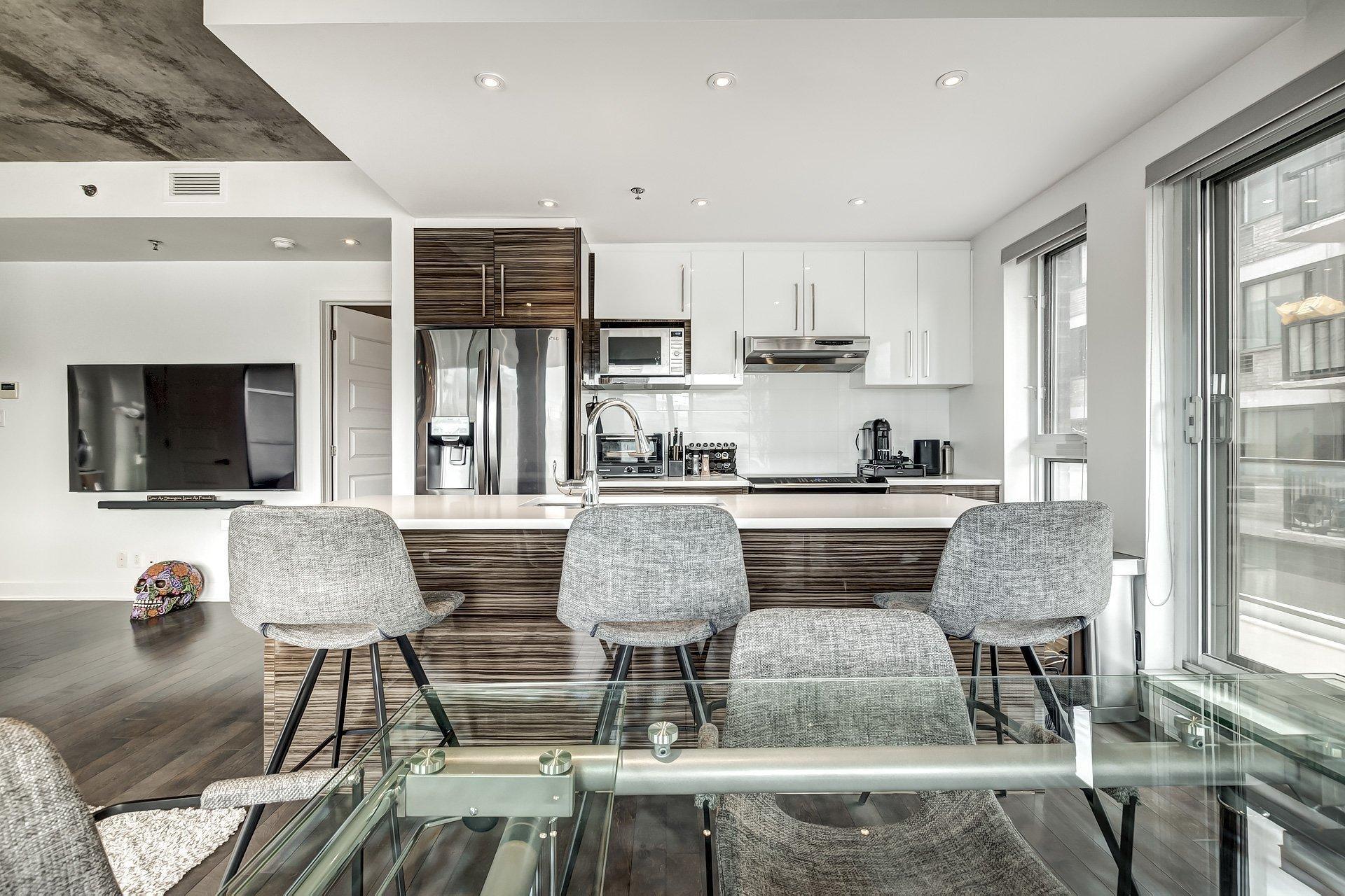









2335


Ch. Manella

, 211,
Mont-Royal,




QC
H4P0B3

