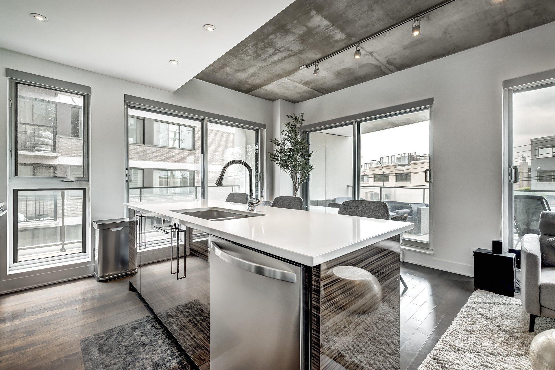 









2335


Ch. Manella

, 211,
Mont-Royal,




QC
H4P0B3

