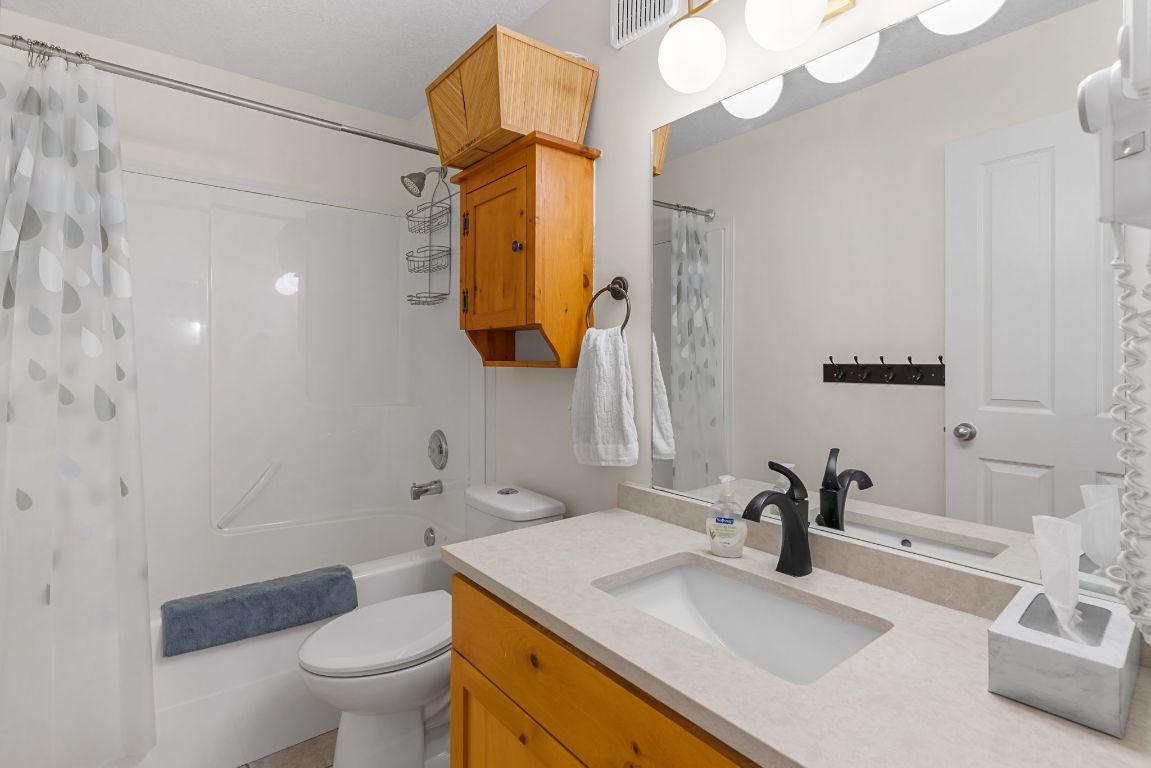 









4821


Snow Pines

Road, B,
Big White,




BC
V1P 1P3

