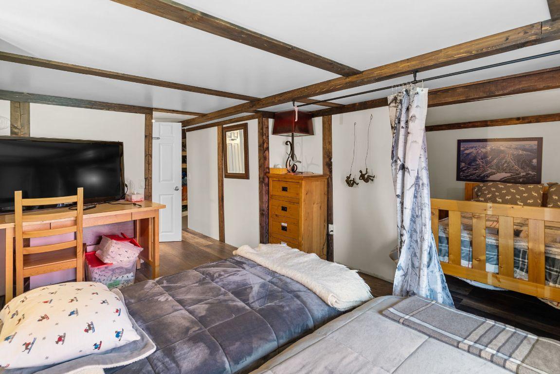 









4821


Snow Pines

Road, B,
Big White,




BC
V1P 1P3

