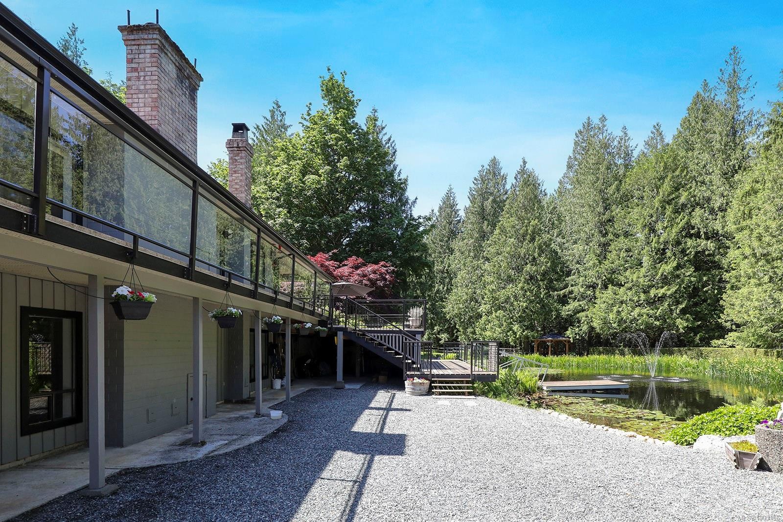 









970


McLean

Rd,
Qualicum Beach,




BC
V9K 1Y3

