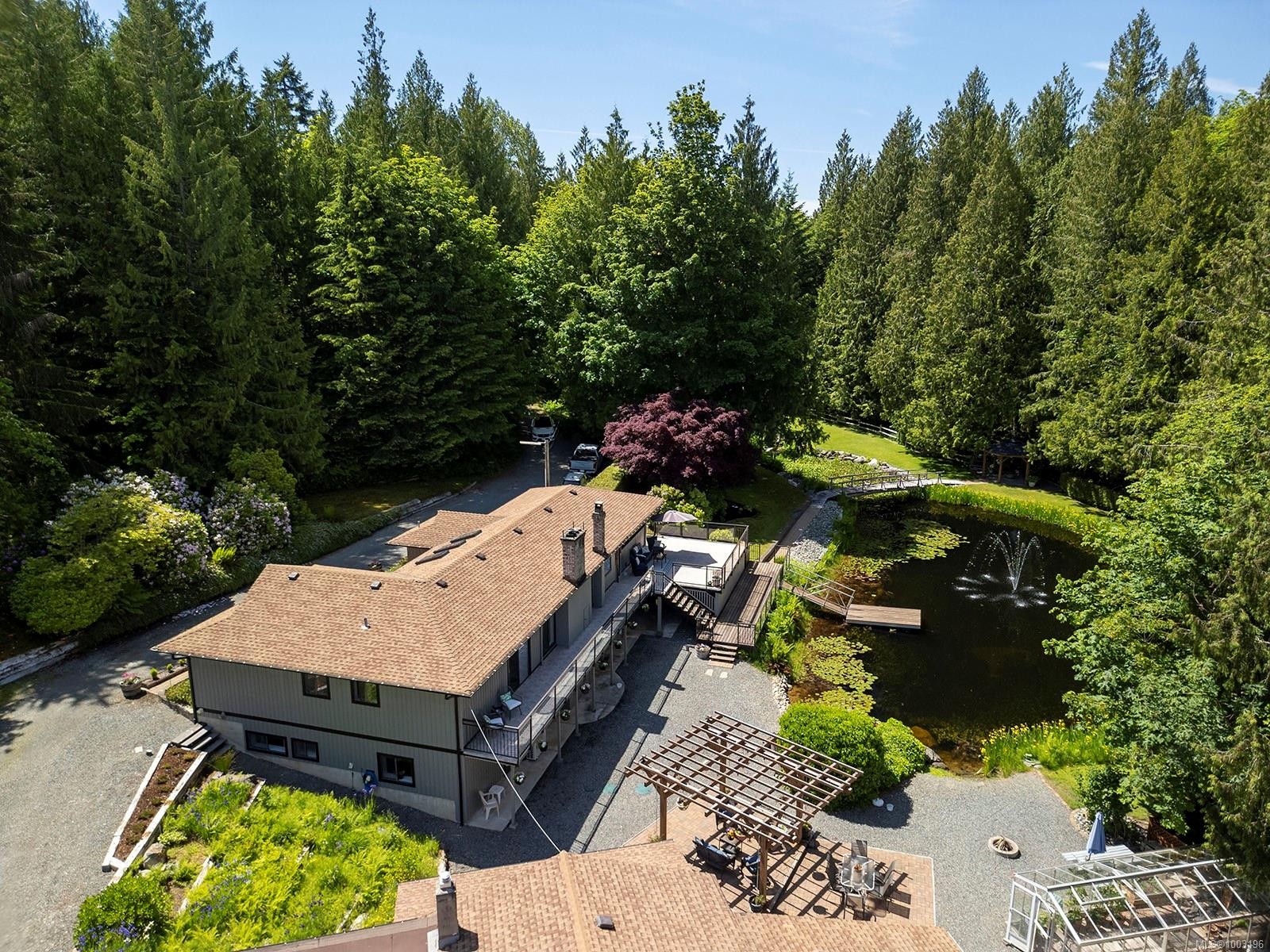 









970


McLean

Rd,
Qualicum Beach,




BC
V9K 1Y3

