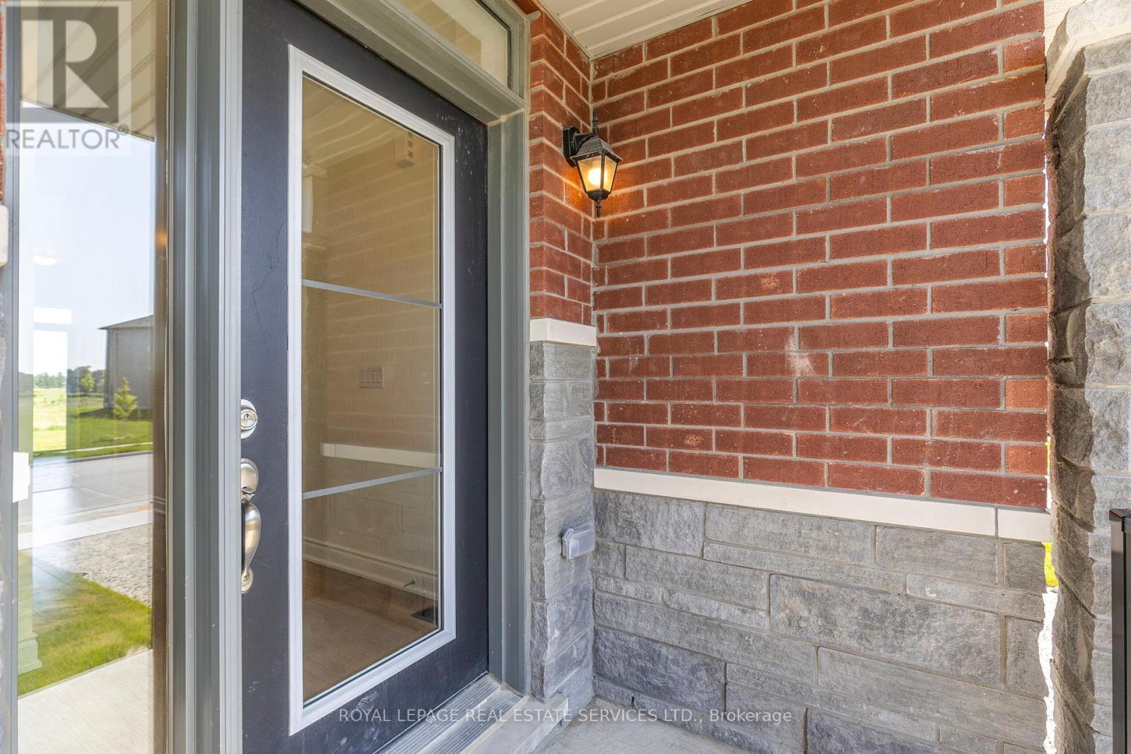 












28 UNION BOULEVARD

,
Wasaga Beach,




Ontario
L9Z0M5

