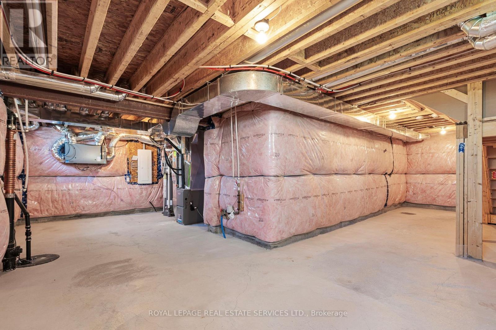 












28 UNION BOULEVARD

,
Wasaga Beach,




Ontario
L9Z0M5

