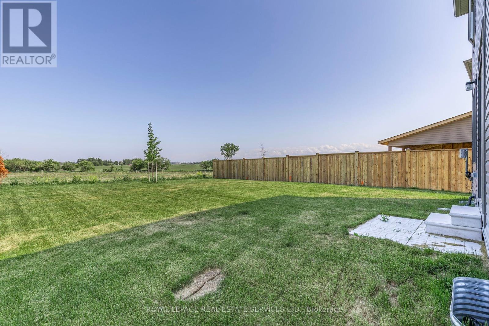 












28 UNION BOULEVARD

,
Wasaga Beach,




Ontario
L9Z0M5

