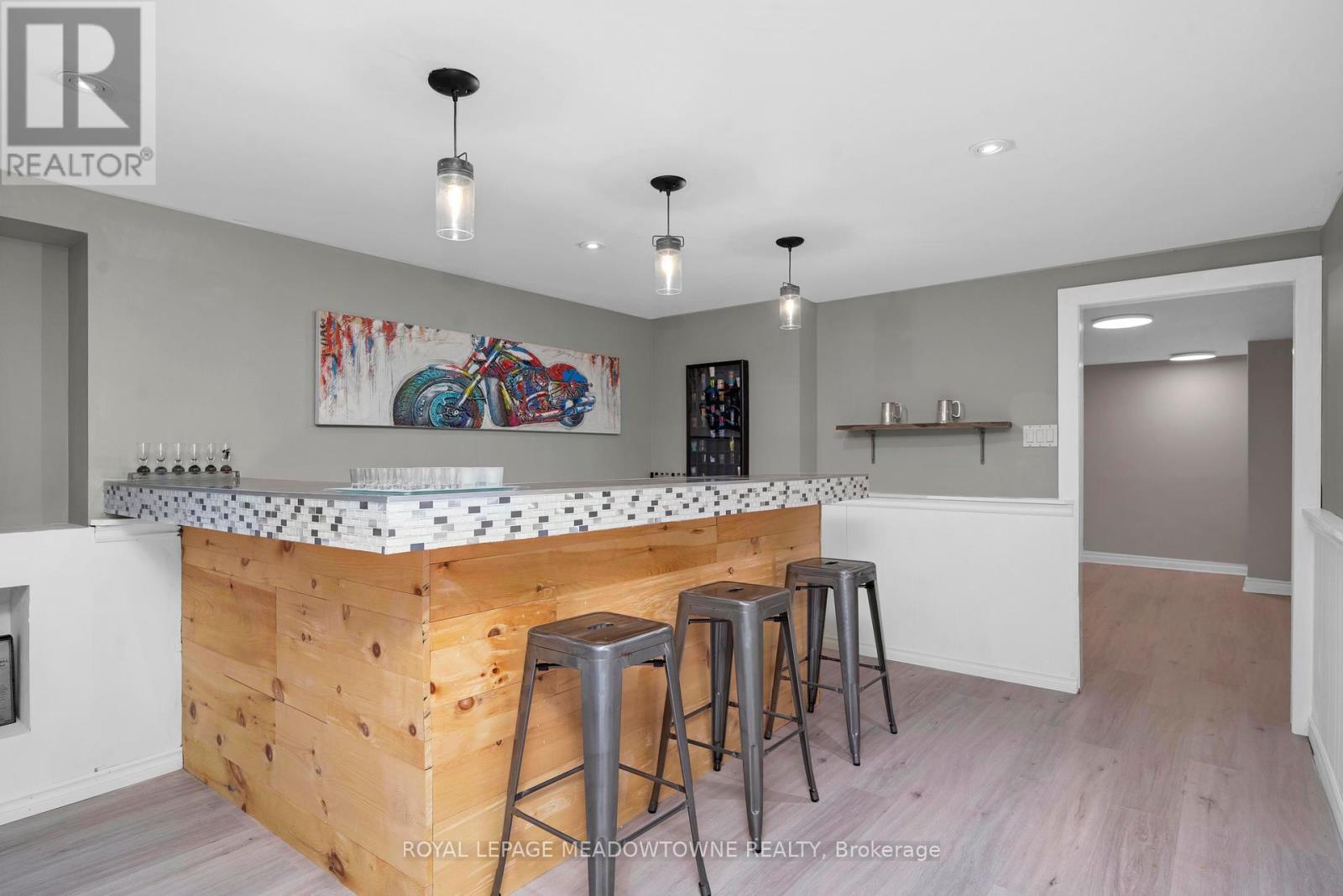 












11636 SIXTH LINE NASSAGAWEYA

,
Milton,







Ontario
L7J2L7

