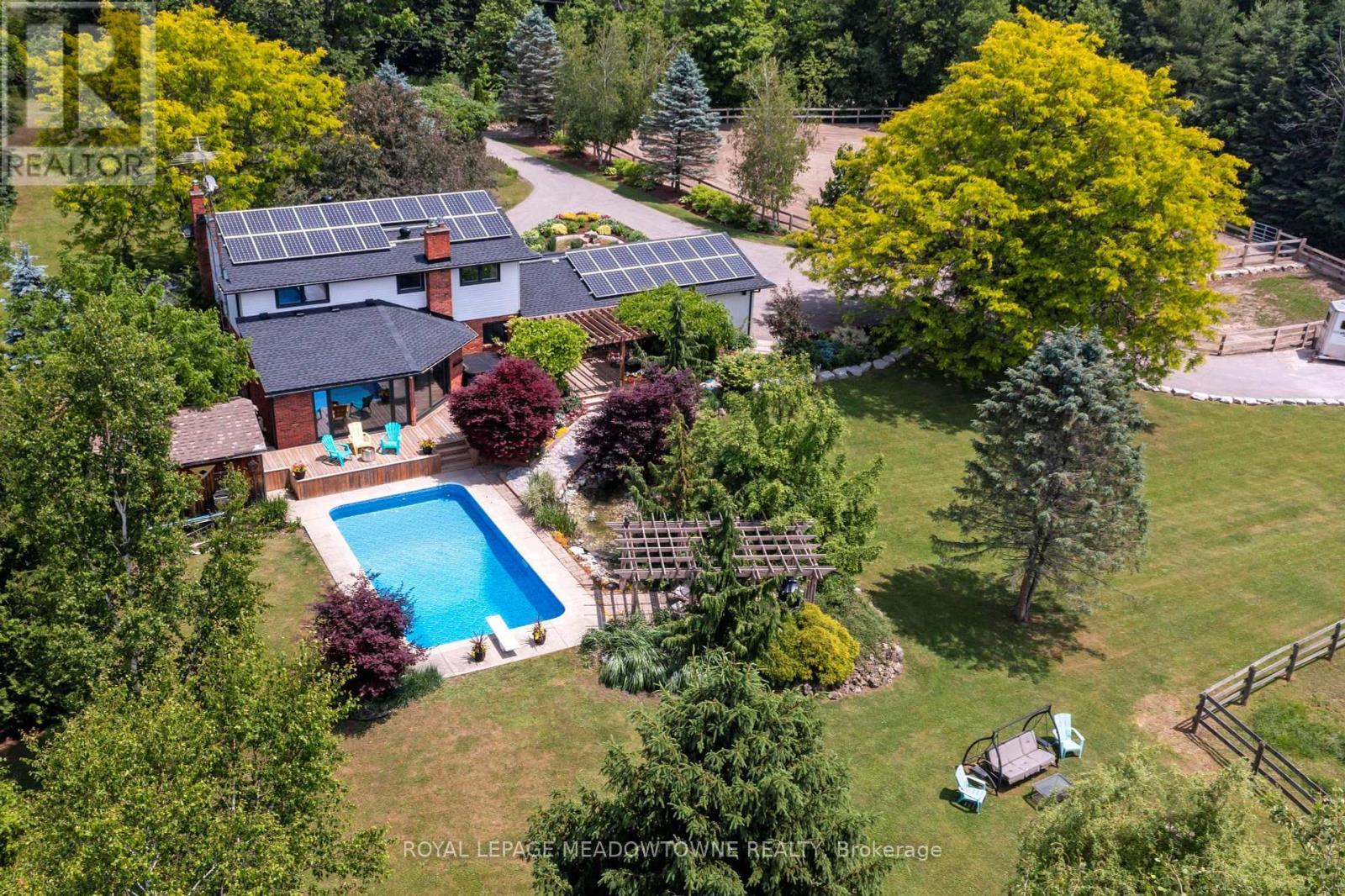 












11636 SIXTH LINE NASSAGAWEYA

,
Milton,







Ontario
L7J2L7

