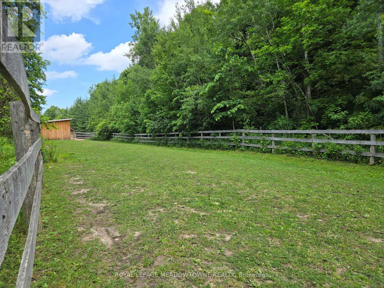 












11636 SIXTH LINE NASSAGAWEYA

,
Milton,







Ontario
L7J2L7


