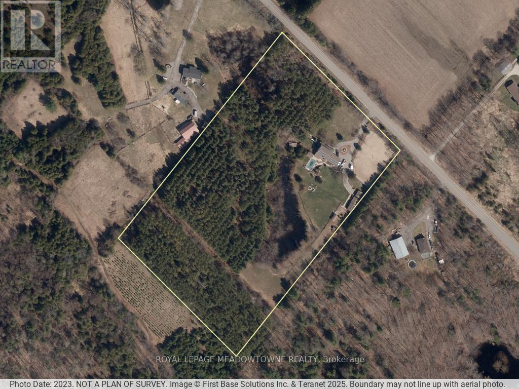 












11636 SIXTH LINE NASSAGAWEYA

,
Milton,







Ontario
L7J2L7

