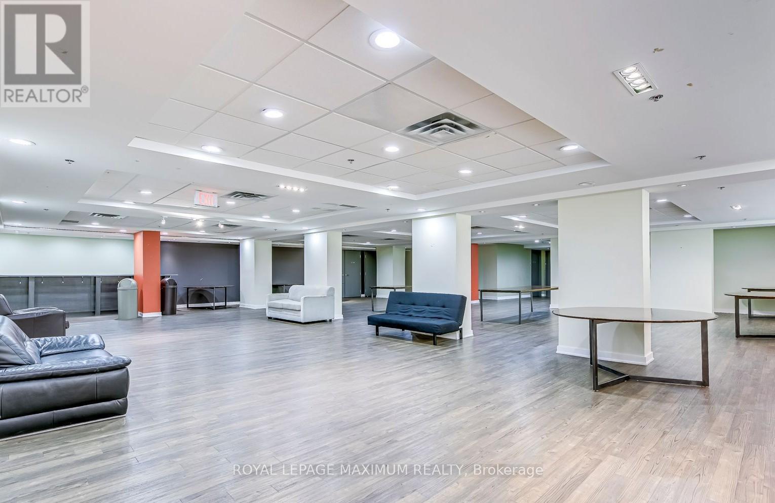 












617 - 38 JOE SHUSTER WAY

,
Toronto,




Ontario
M6K0A5

