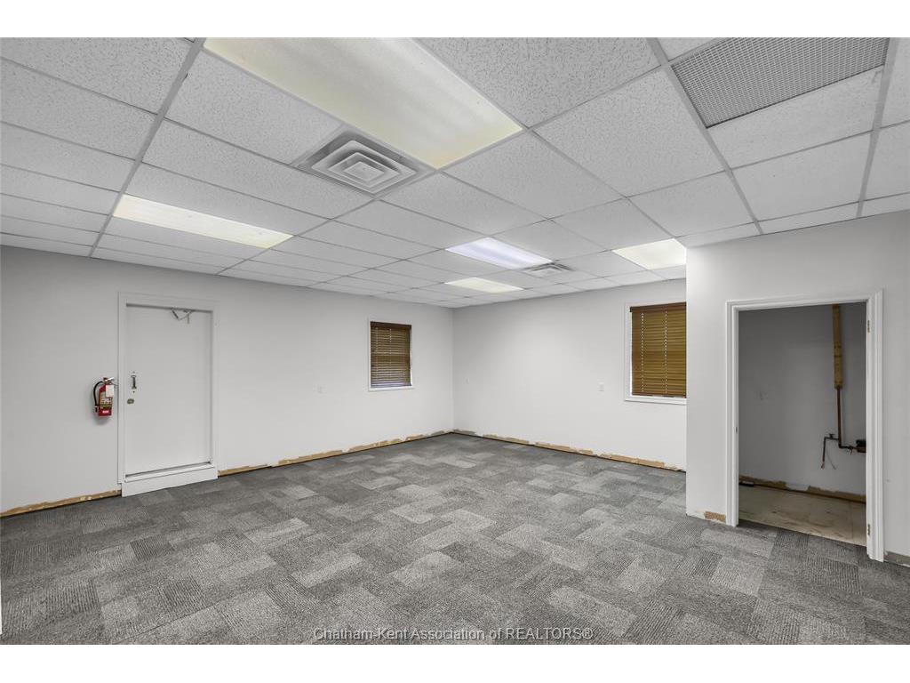 









60


William

Street South,
Chatham,




ON
N7M 4S3

