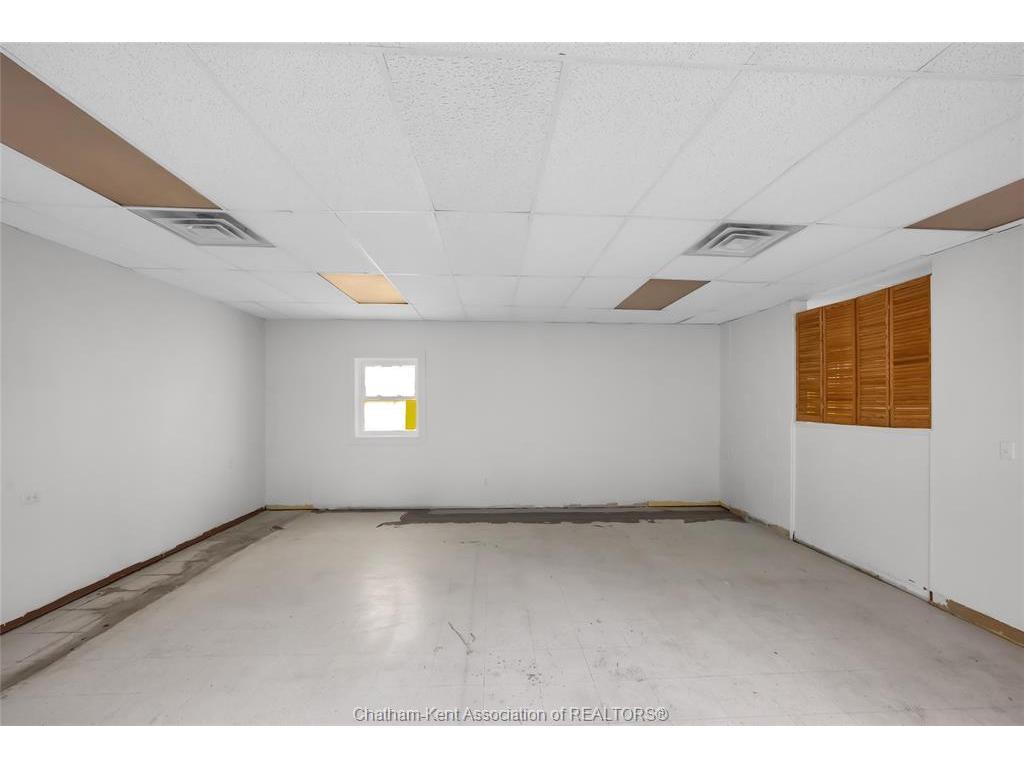 









60


William

Street South,
Chatham,




ON
N7M 4S3

