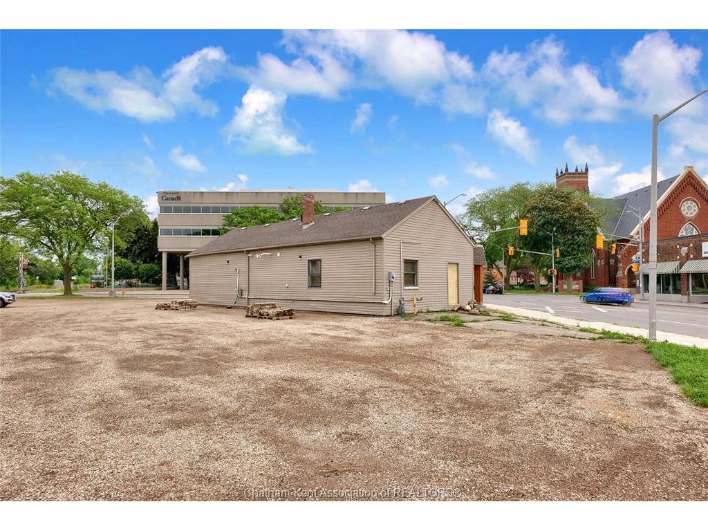 









60


William

Street South,
Chatham,




ON
N7M 4S3

