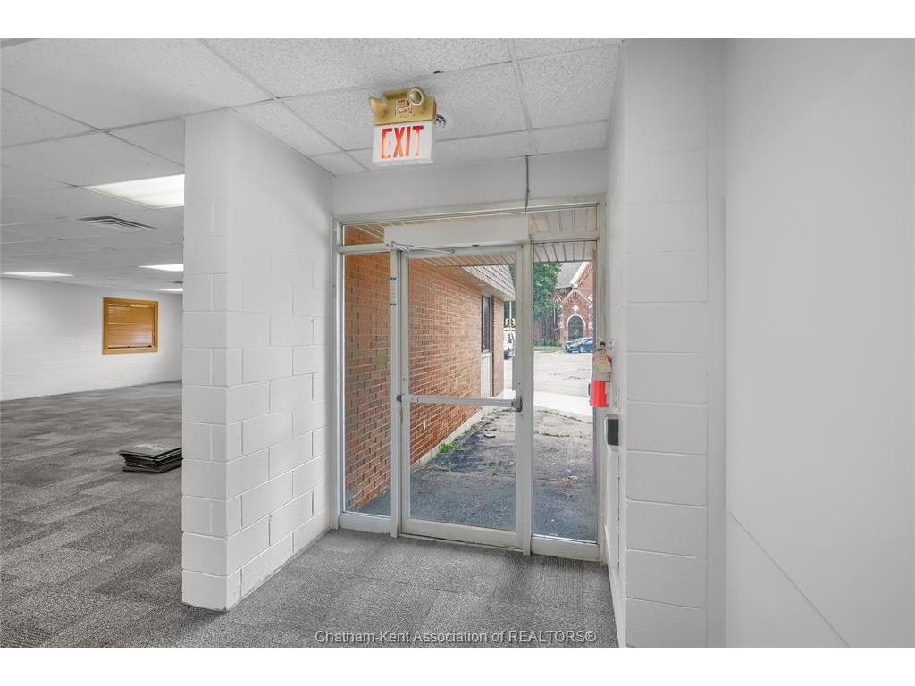 









60


William

Street South,
Chatham,




ON
N7M 4S3

