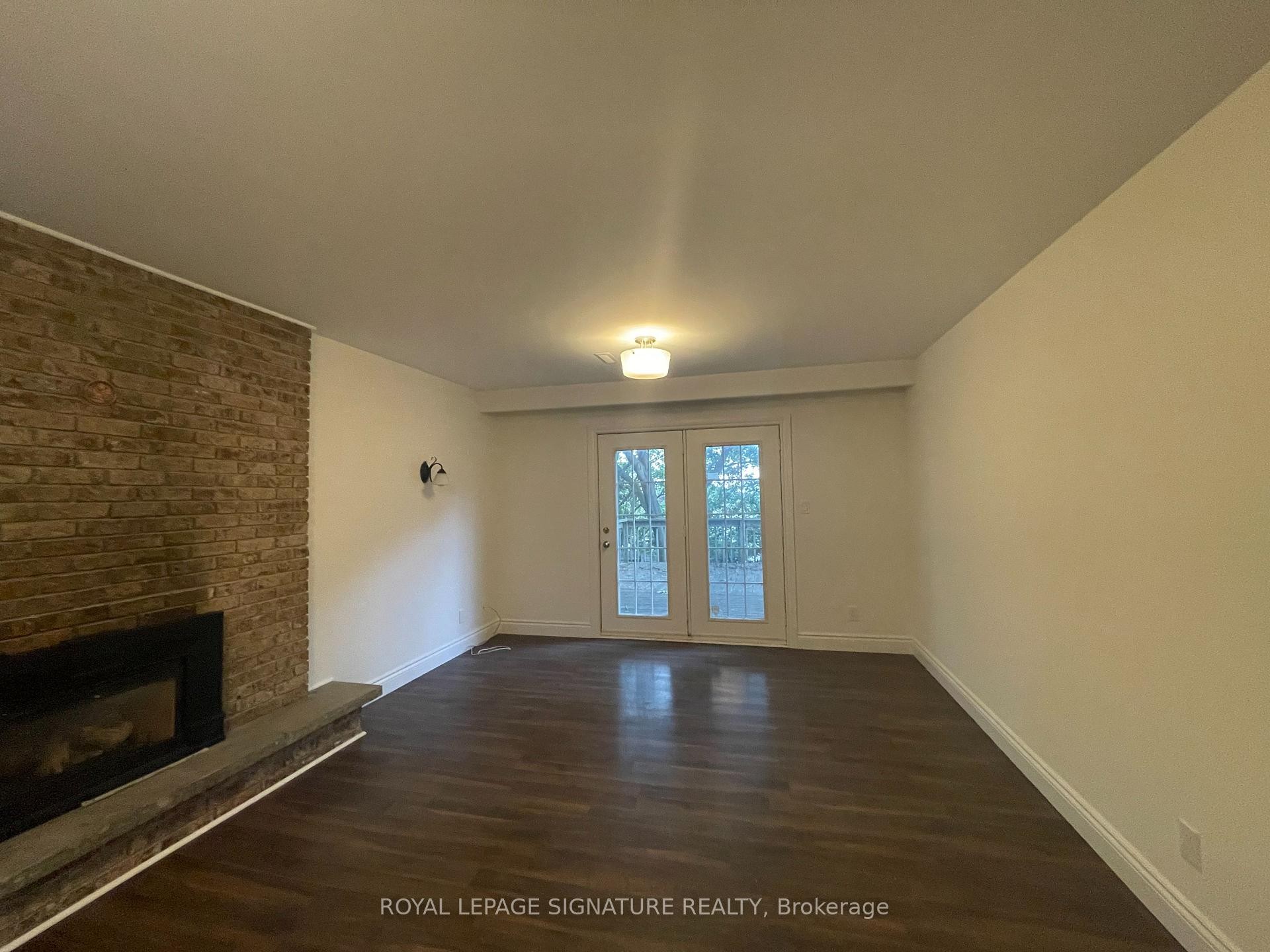 









4


Jane

Crescent, Back,
Barrie,




ON
L4N 3T6

