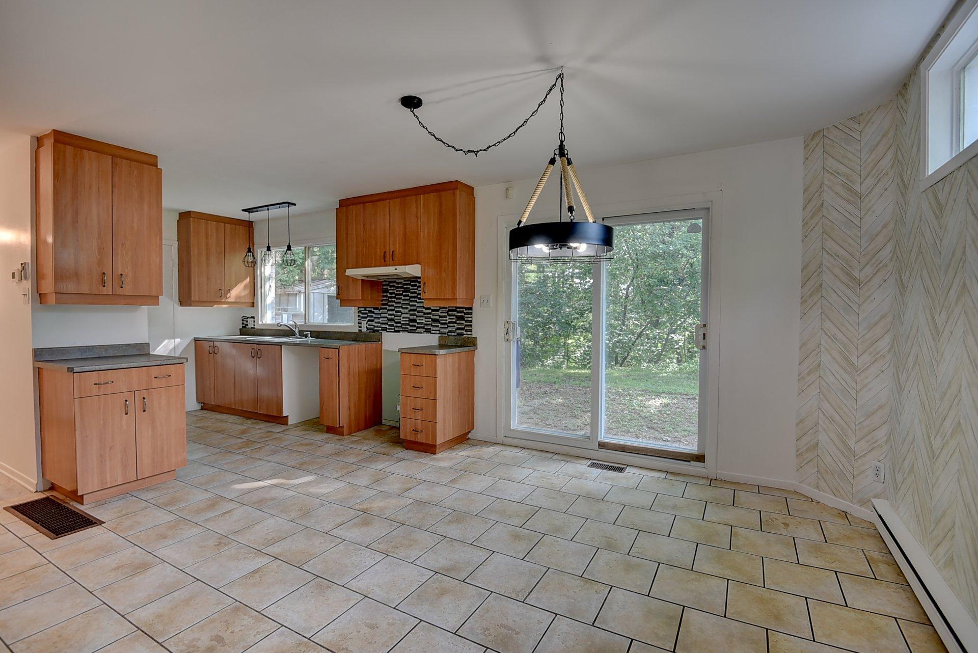 









47


Rue Rivest

,
Saint-Charles-Borromée,




QC
J6E7Y8

