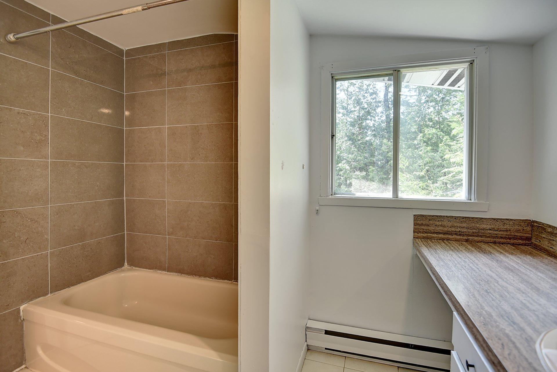 









47


Rue Rivest

,
Saint-Charles-Borromée,




QC
J6E7Y8

