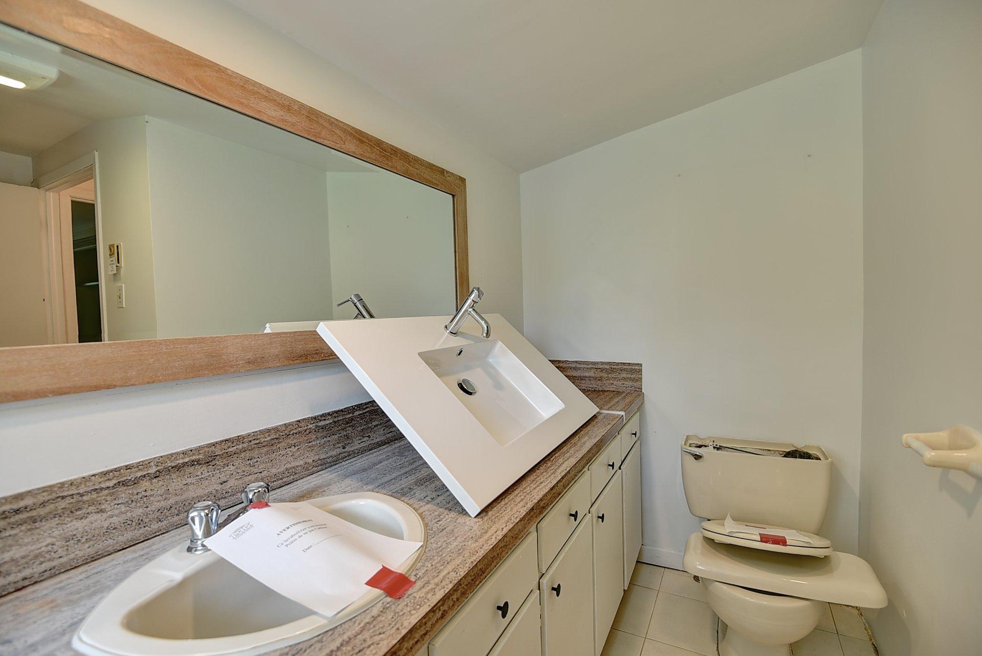 









47


Rue Rivest

,
Saint-Charles-Borromée,




QC
J6E7Y8

