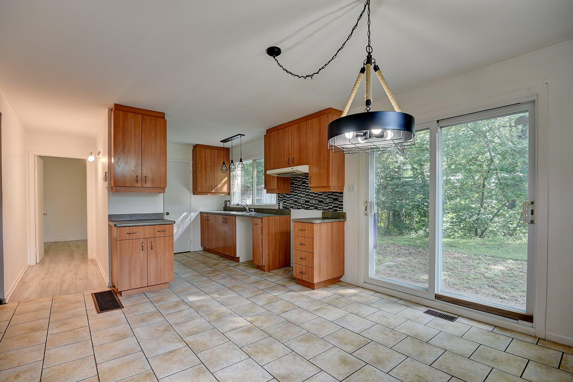 









47


Rue Rivest

,
Saint-Charles-Borromée,




QC
J6E7Y8

