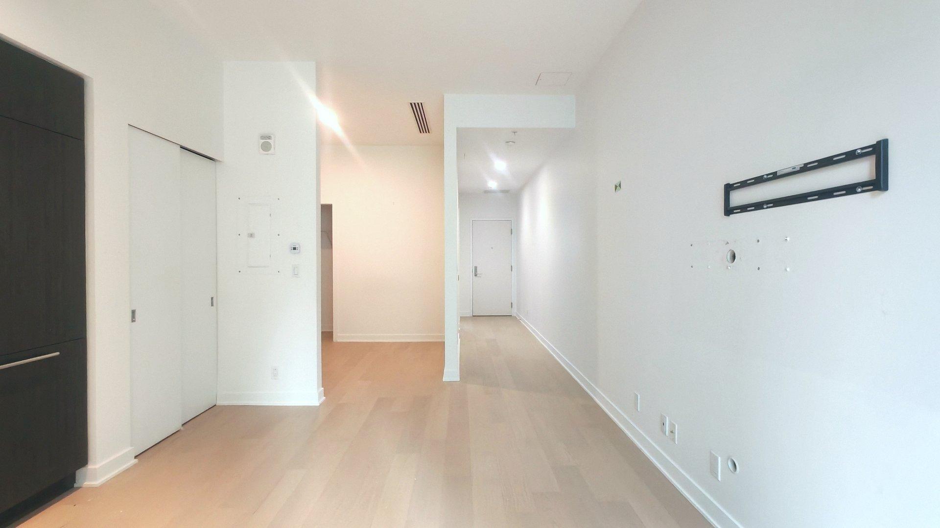 









1288


Av. des Canadiens-de-Montréal

, 1003,
Montréal (Ville-Marie),




QC
H3B3B3


