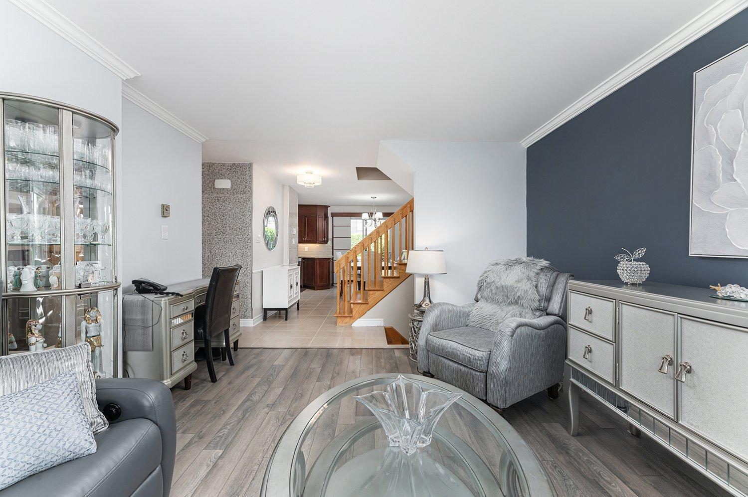 









8227


Rue Benjamin-Franklin

,
Montréal (Rivière-des-Prairies/Pointe-aux-Trembles),




QC
H1E7M8


