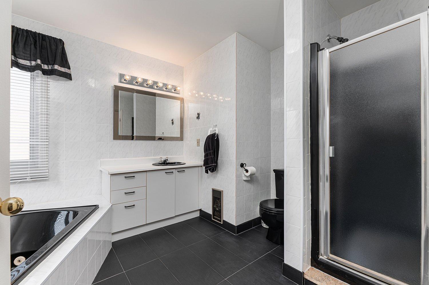 









8227


Rue Benjamin-Franklin

,
Montréal (Rivière-des-Prairies/Pointe-aux-Trembles),




QC
H1E7M8

