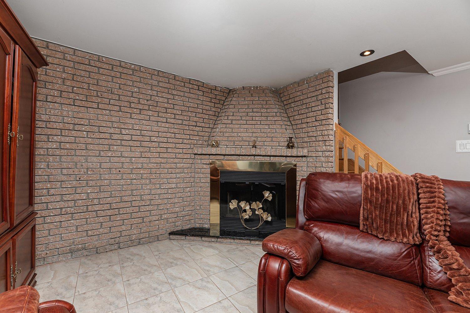 









8227


Rue Benjamin-Franklin

,
Montréal (Rivière-des-Prairies/Pointe-aux-Trembles),




QC
H1E7M8

