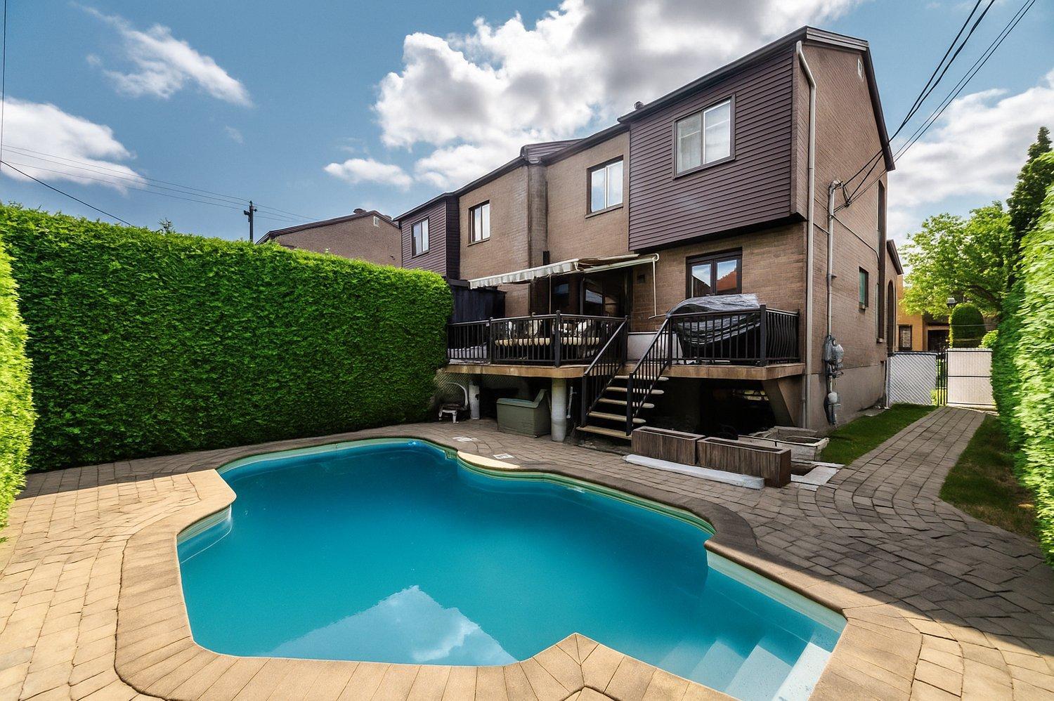 









8227


Rue Benjamin-Franklin

,
Montréal (Rivière-des-Prairies/Pointe-aux-Trembles),




QC
H1E7M8

