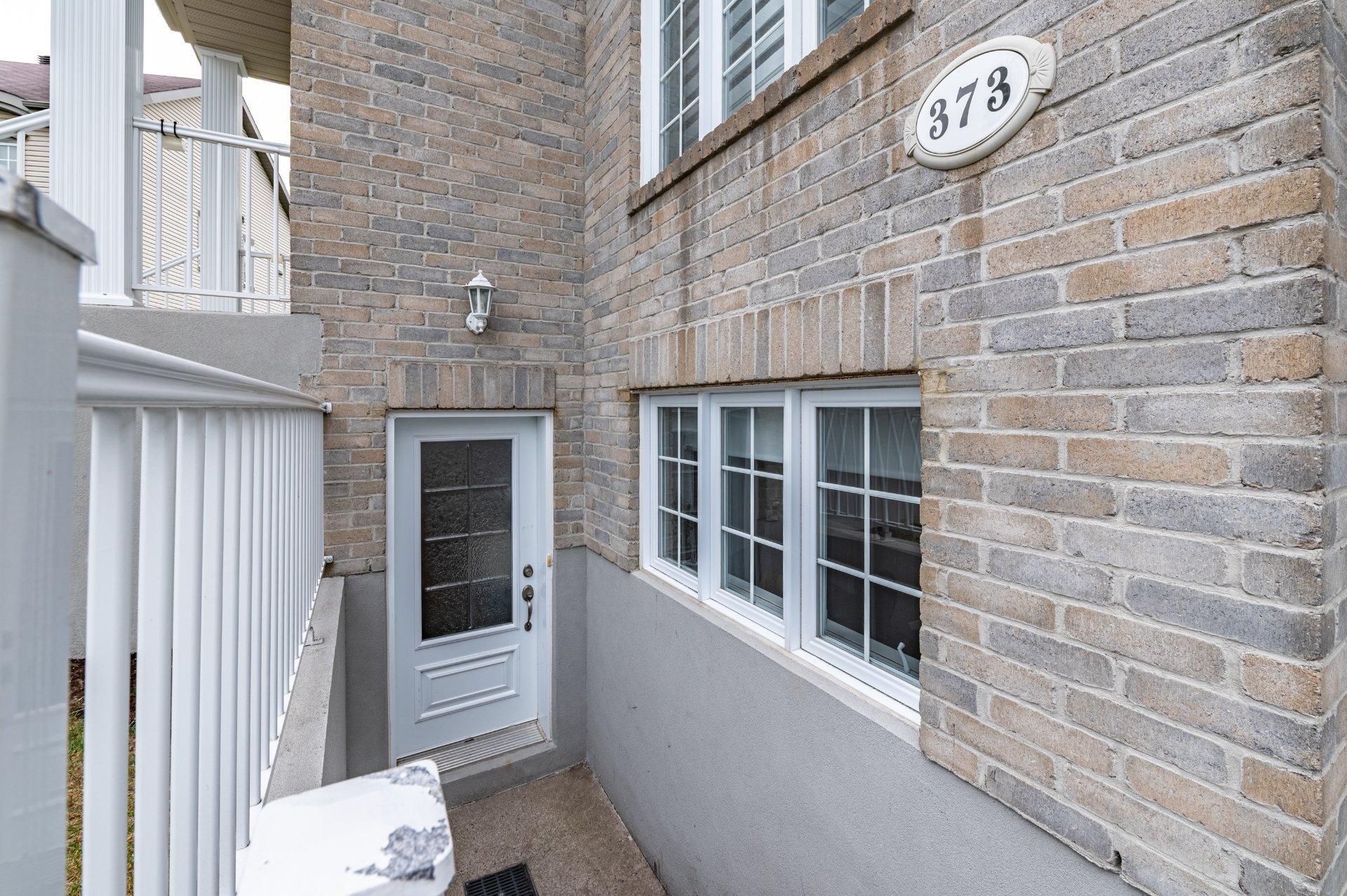 









373


Rue Margaux

,
Mascouche,




QC
J7K0E9

