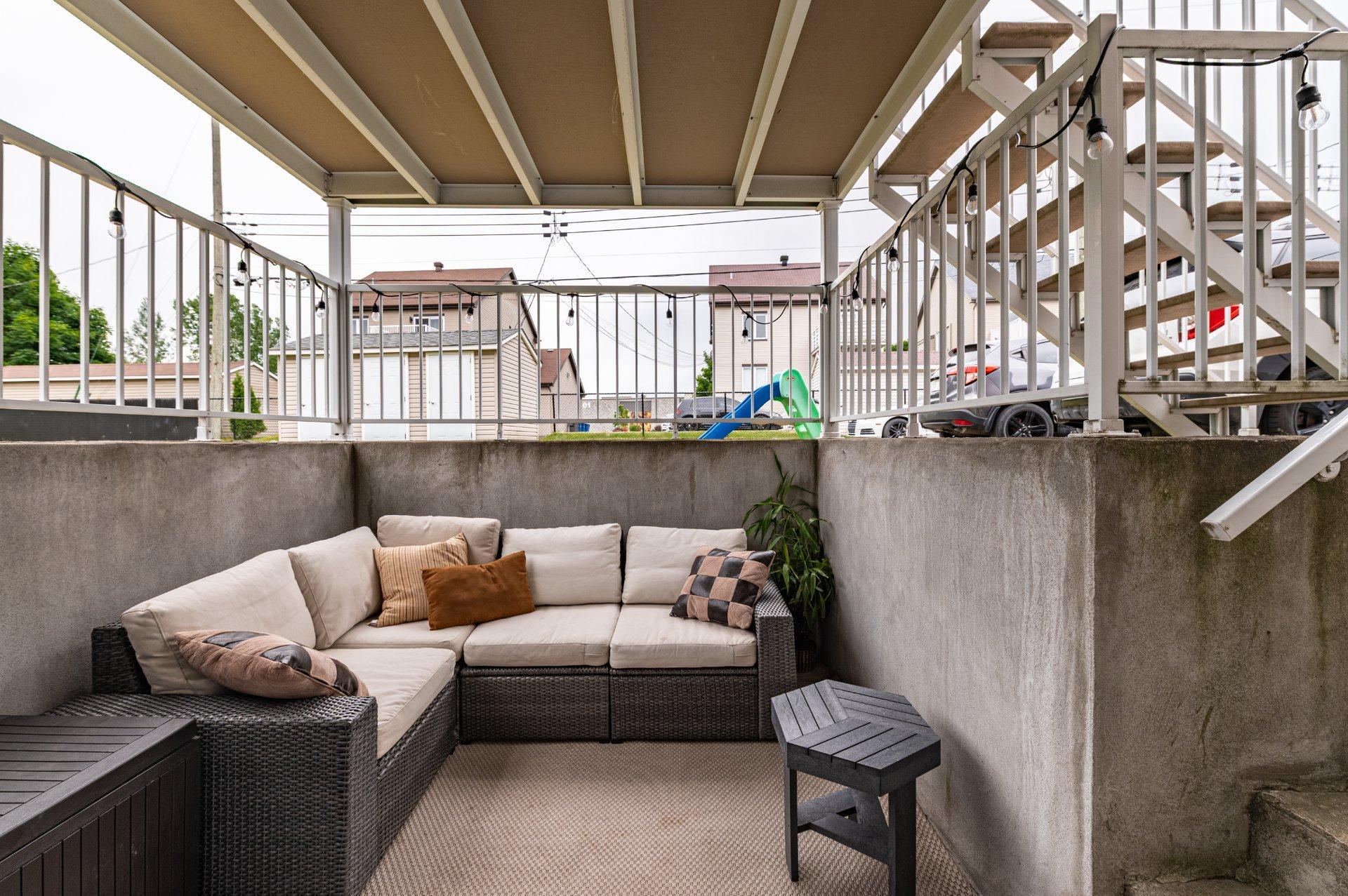 









373


Rue Margaux

,
Mascouche,




QC
J7K0E9

