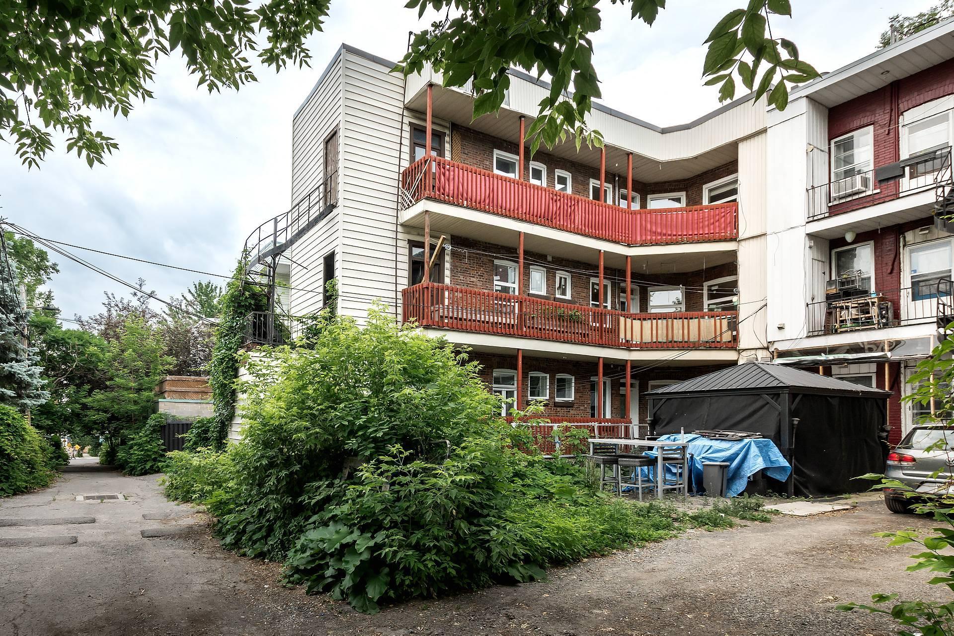 









2289

 - 2293


Rue Sheppard

,
Montréal (Ville-Marie),




QC
H2K3L1

