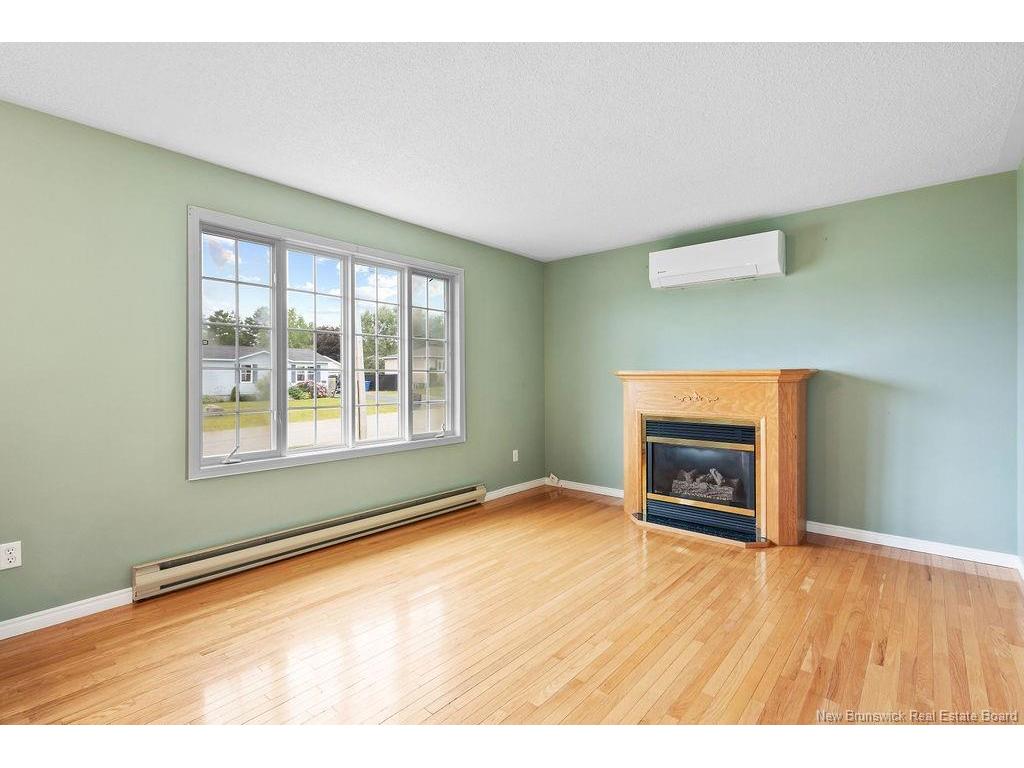 









123


Tardy

AVE,
Miramichi,




NB
E1V 3Y8


