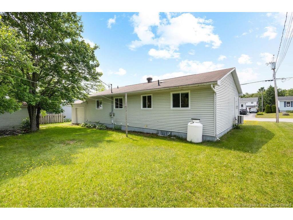 









123


Tardy

AVE,
Miramichi,




NB
E1V 3Y8

