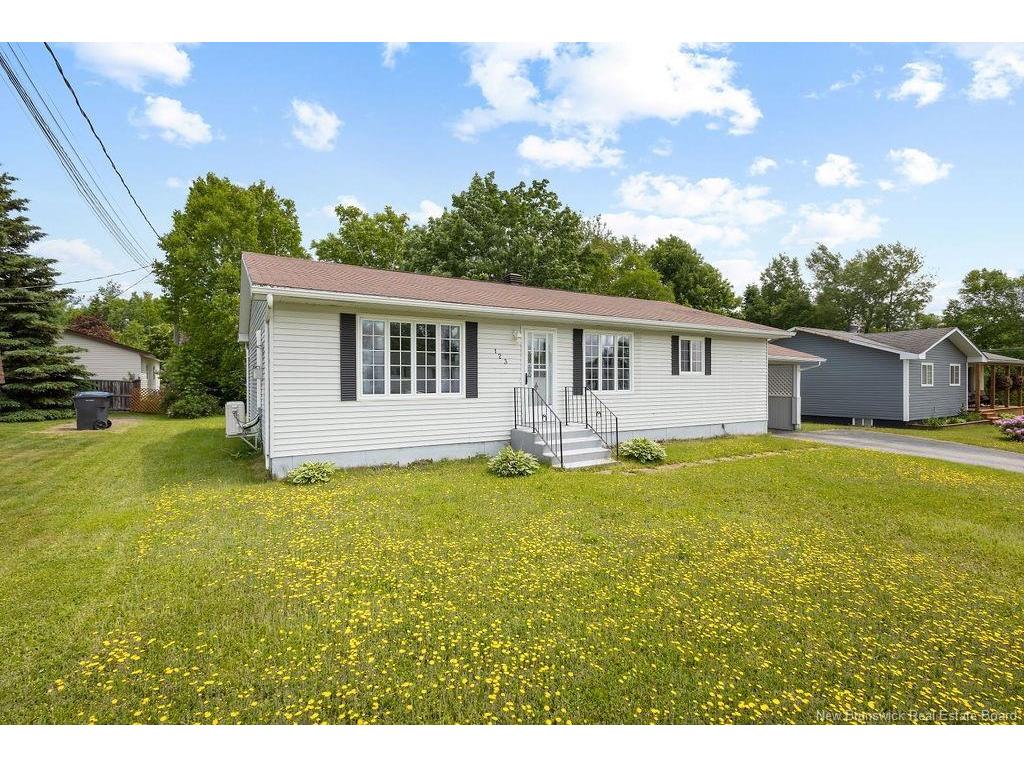 









123


Tardy

AVE,
Miramichi,




NB
E1V 3Y8

