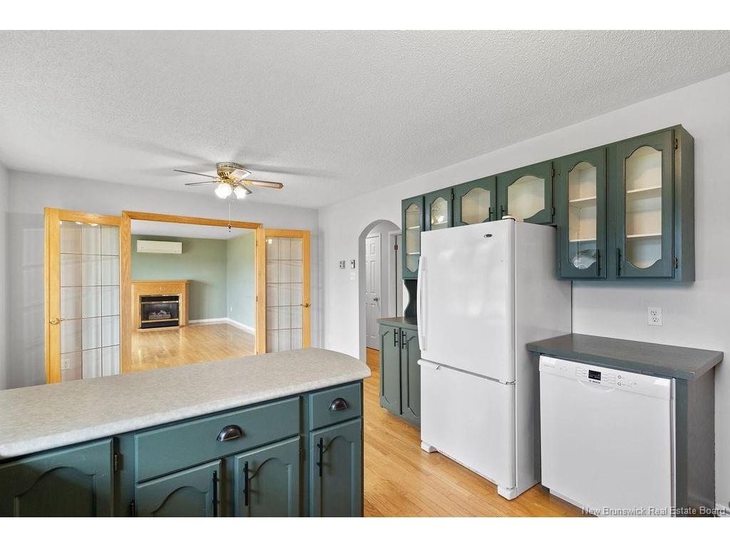 









123


Tardy

AVE,
Miramichi,




NB
E1V 3Y8

