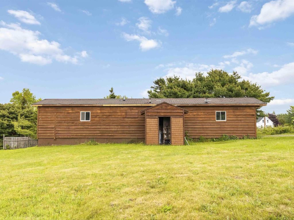












994 East Chezzetcook Road

,
East Chezzetcook,




NS
B0J 2L0

