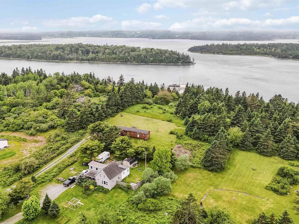 












994 East Chezzetcook Road

,
East Chezzetcook,




NS
B0J 2L0

