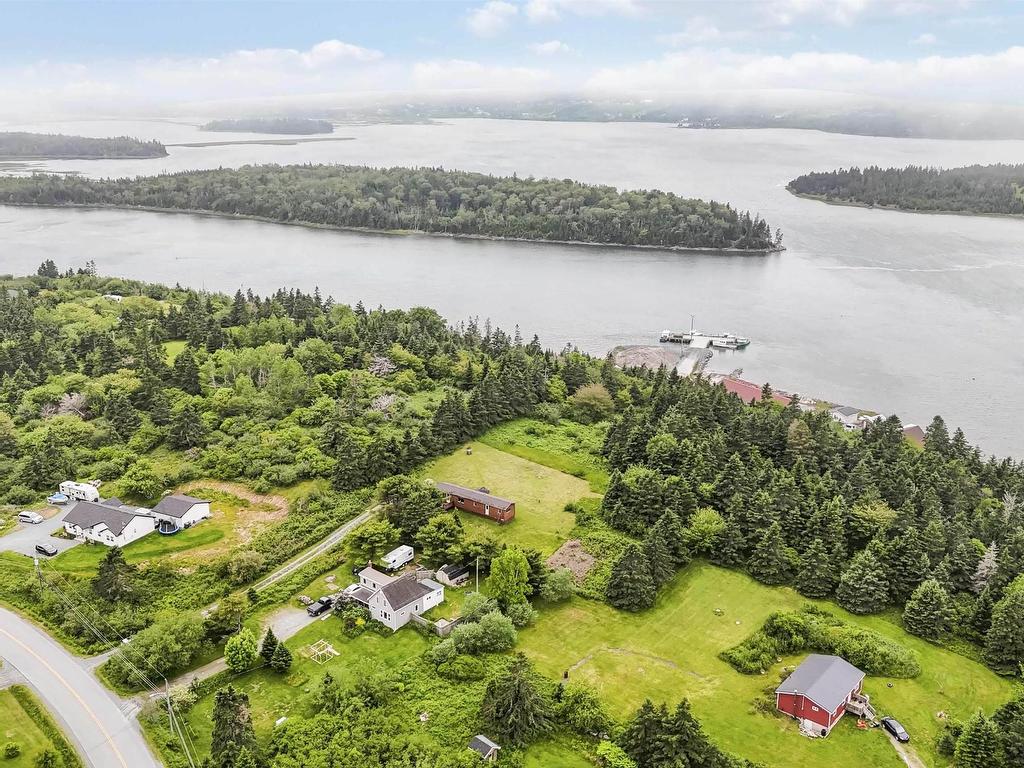 












994 East Chezzetcook Road

,
East Chezzetcook,




NS
B0J 2L0


