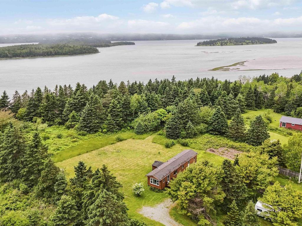 












994 East Chezzetcook Road

,
East Chezzetcook,




NS
B0J 2L0

