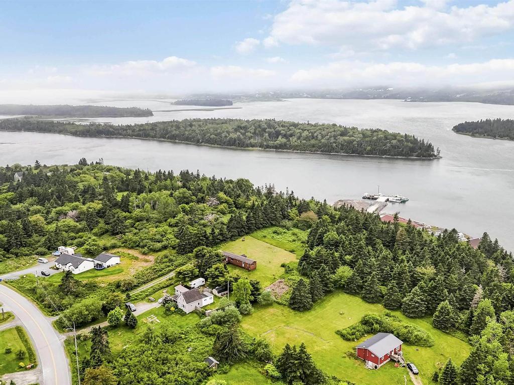 












994 East Chezzetcook Road

,
East Chezzetcook,




NS
B0J 2L0

