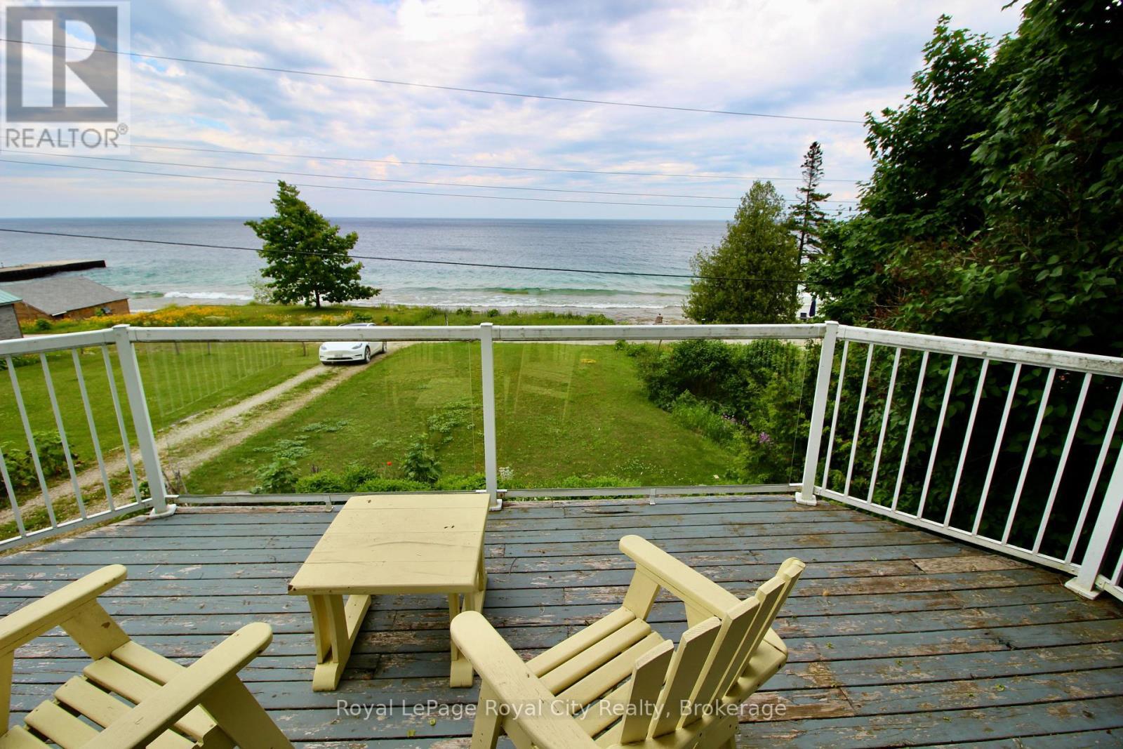 












14 DOCK LANE

,
Northern Bruce Peninsula,




Ontario
N0H1Z0

