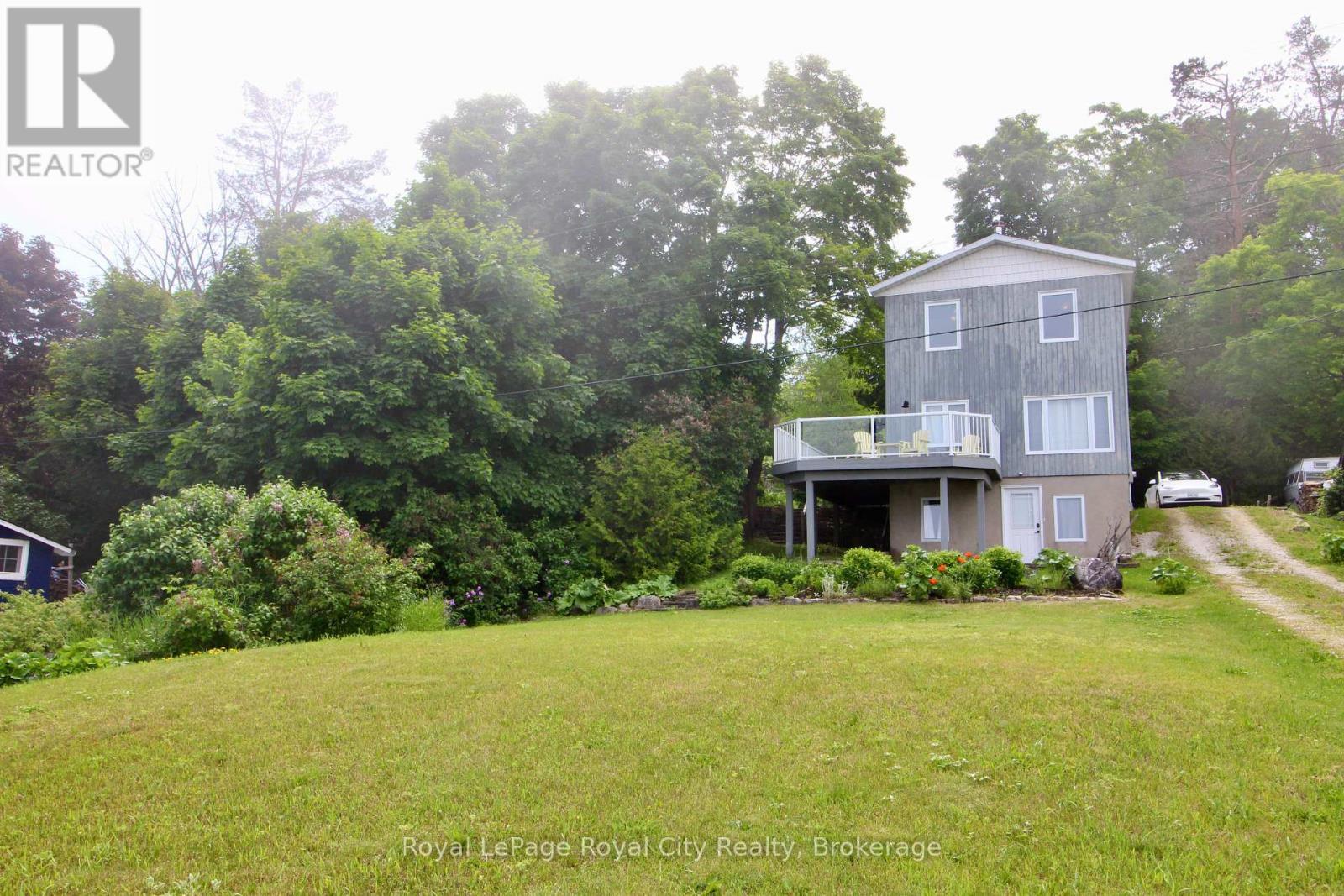 












14 DOCK LANE

,
Northern Bruce Peninsula,




Ontario
N0H1Z0

