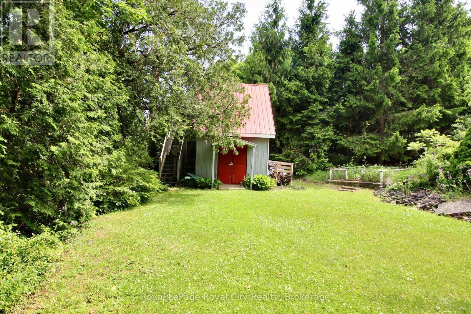 












14 DOCK LANE

,
Northern Bruce Peninsula,




Ontario
N0H1Z0

