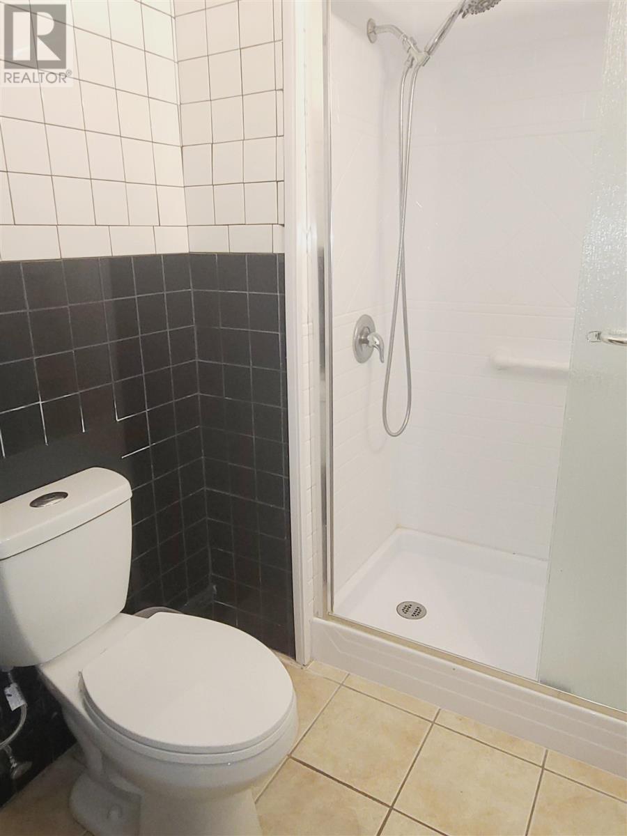 












100 Hutchison AVE # 3

,
Elliot Lake,




Ontario
P5A1W8

