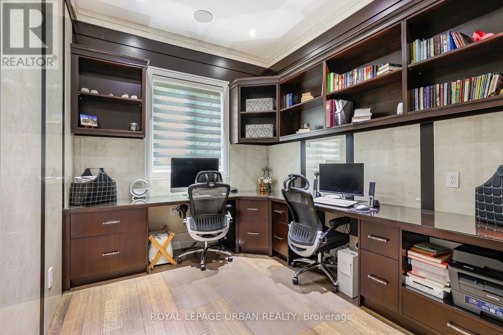 












8 DUNCOMBE BOULEVARD

,
Toronto,




Ontario
M1M3A5

