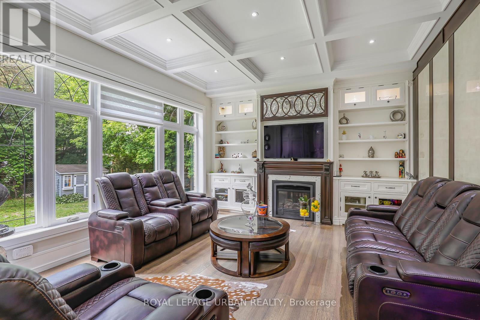 












8 DUNCOMBE BOULEVARD

,
Toronto,




Ontario
M1M3A5

