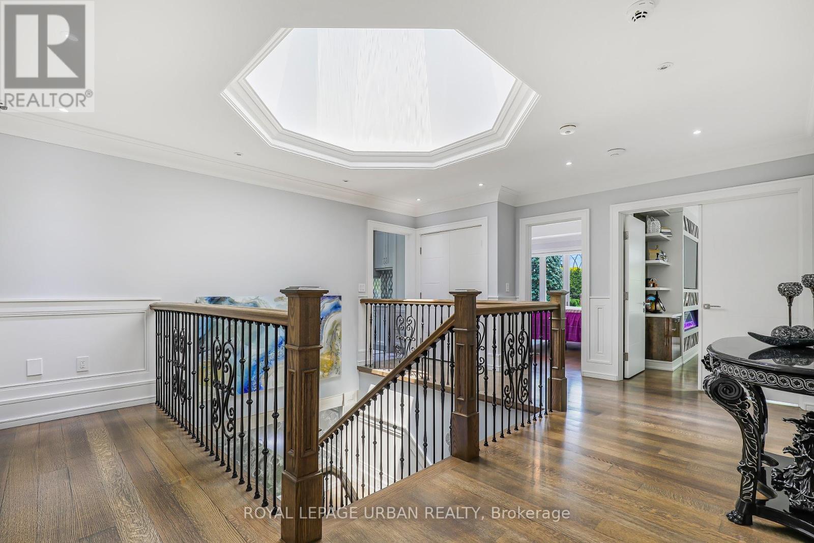 












8 DUNCOMBE BOULEVARD

,
Toronto,




Ontario
M1M3A5


