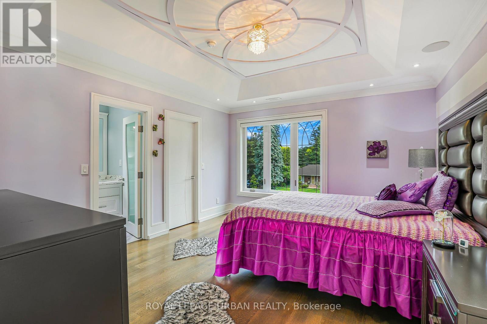 












8 DUNCOMBE BOULEVARD

,
Toronto,




Ontario
M1M3A5

